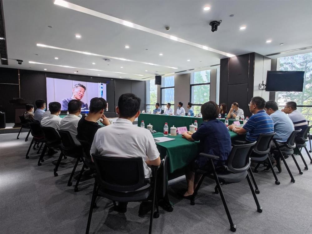 以案為鑒筑防線(xiàn)，警鐘長(cháng)鳴促廉潔